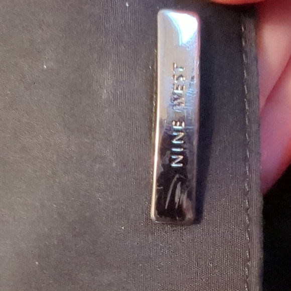 Nine West Vintage Black Cross Body with adjustable strap and phone holder - Picture 2 of 9